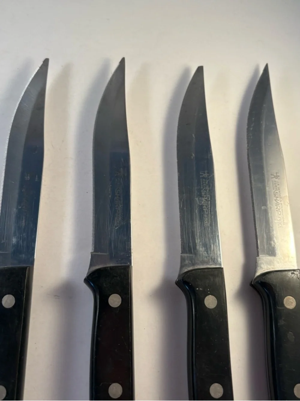 Lot 7 JA Henckels Assorted Knives And Sharpener Eversharp / Fine Edge Pro Steak
